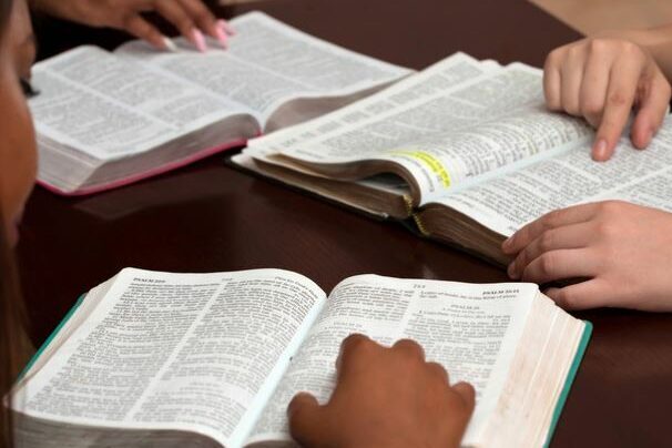 cropped-cropped-Bible-Study-hands.jpg